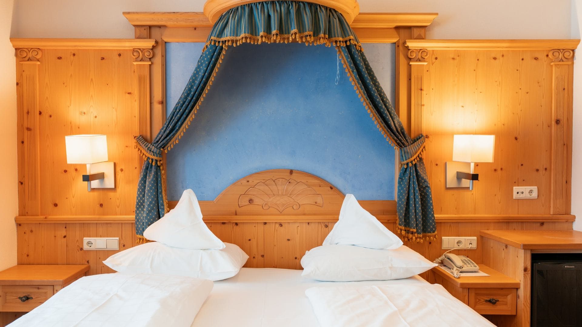 Doppelbettzimmer im Hotel mit "Col Alto Blick" - Bild 1
