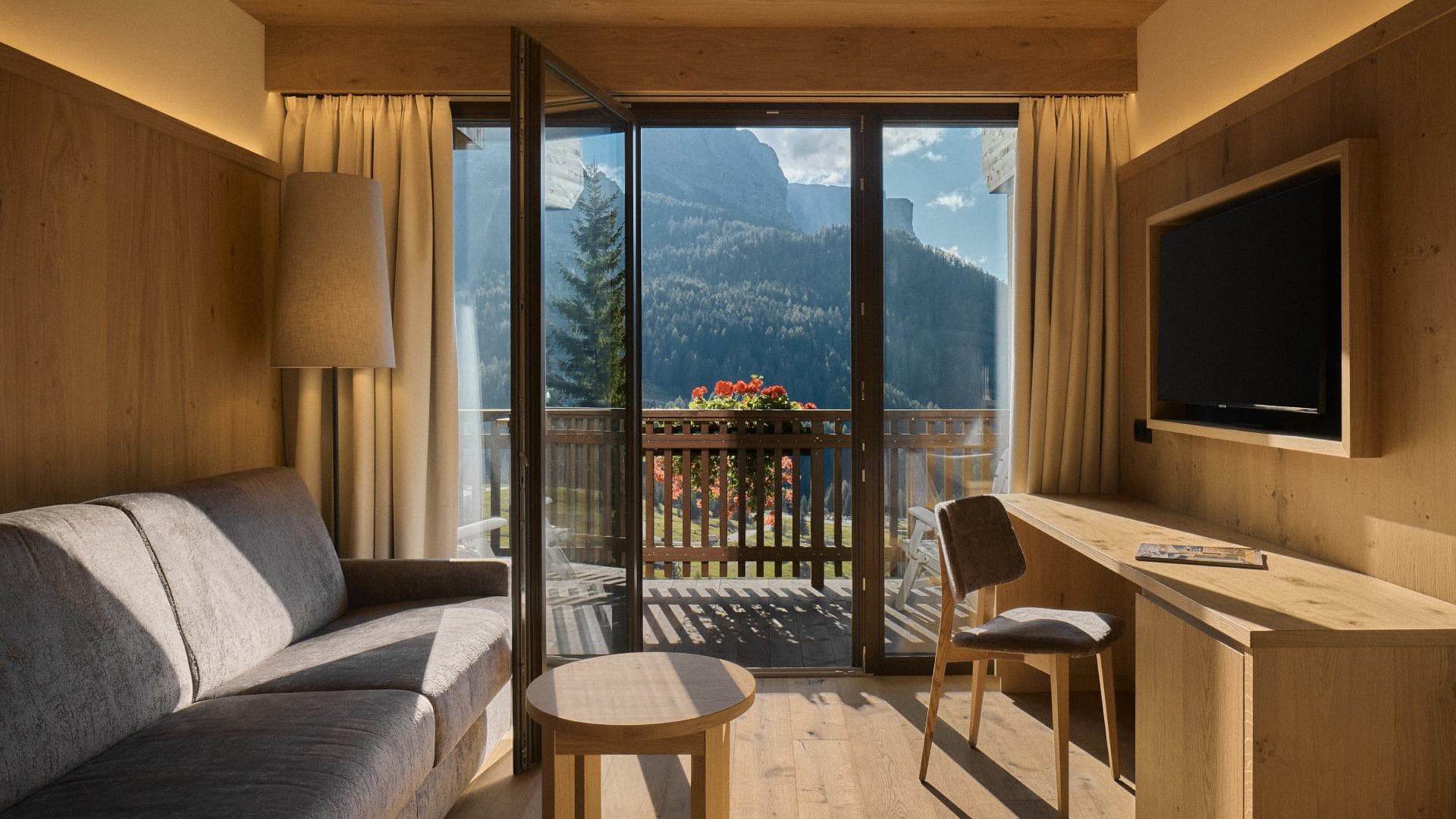 Doppelzimmer im Hotel "Deluxe Panorama" - Bild 1