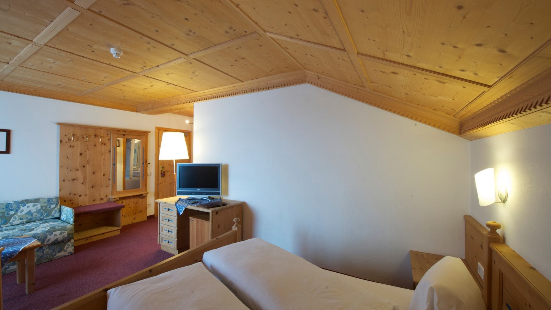 Doppelbettzimmer Interski "Sassongher Blick" - Bild 6