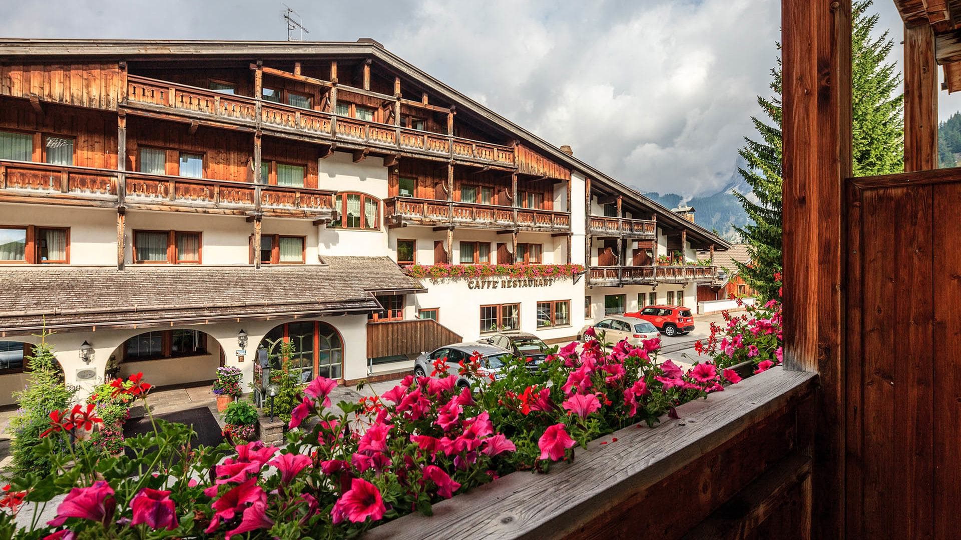 Doppelbettzimmer Interski "Sassongher Blick" - Bild 7