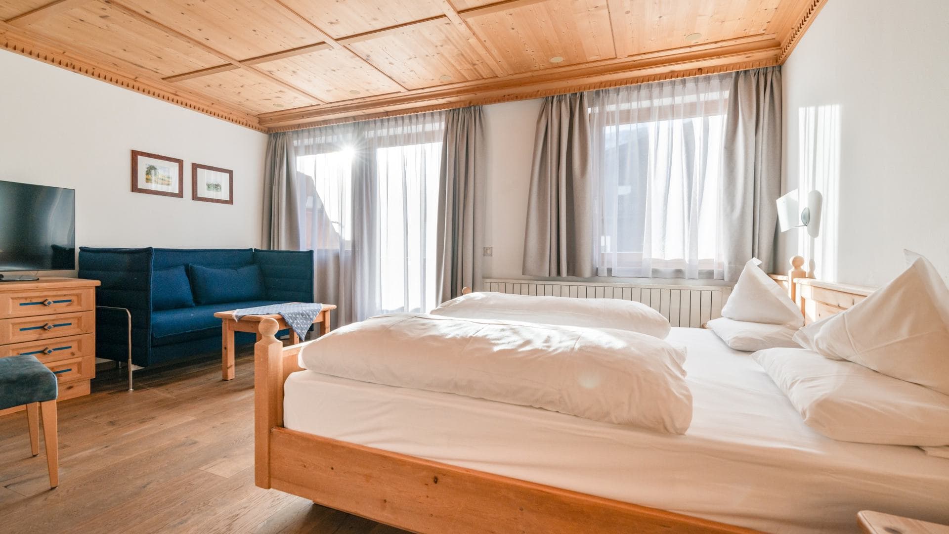 Doppelbettzimmer Interski "Sassongher Blick" - Bild 1